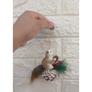 ENFEITE NTA11031 ESQUILO PINHA NATAL 13X13CM